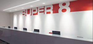 super 8